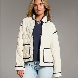 BKE Women's Cream and Black Quilted Puffer Jacket